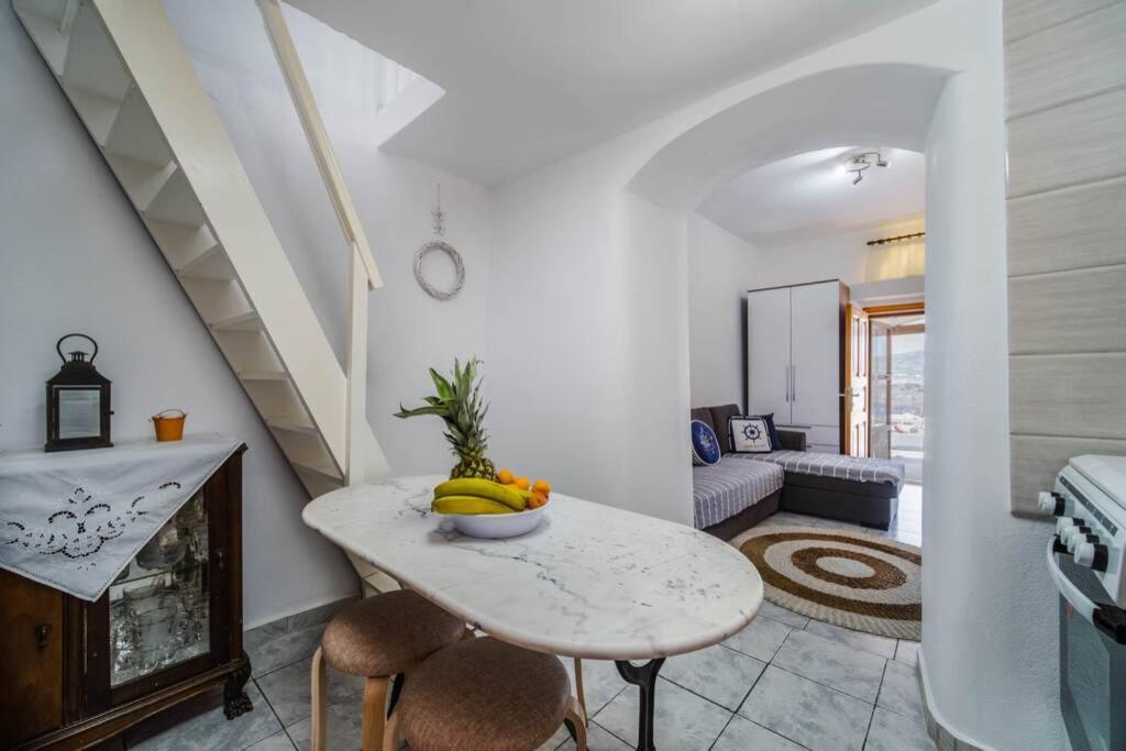 הוילה Akrotírion Marias'View House מראה חיצוני תמונה